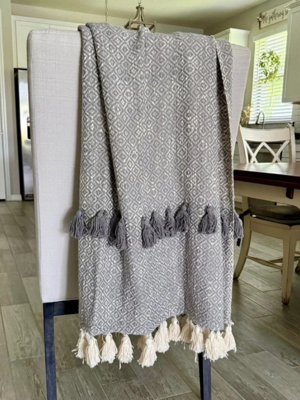 Kirkland Signature woven geometric